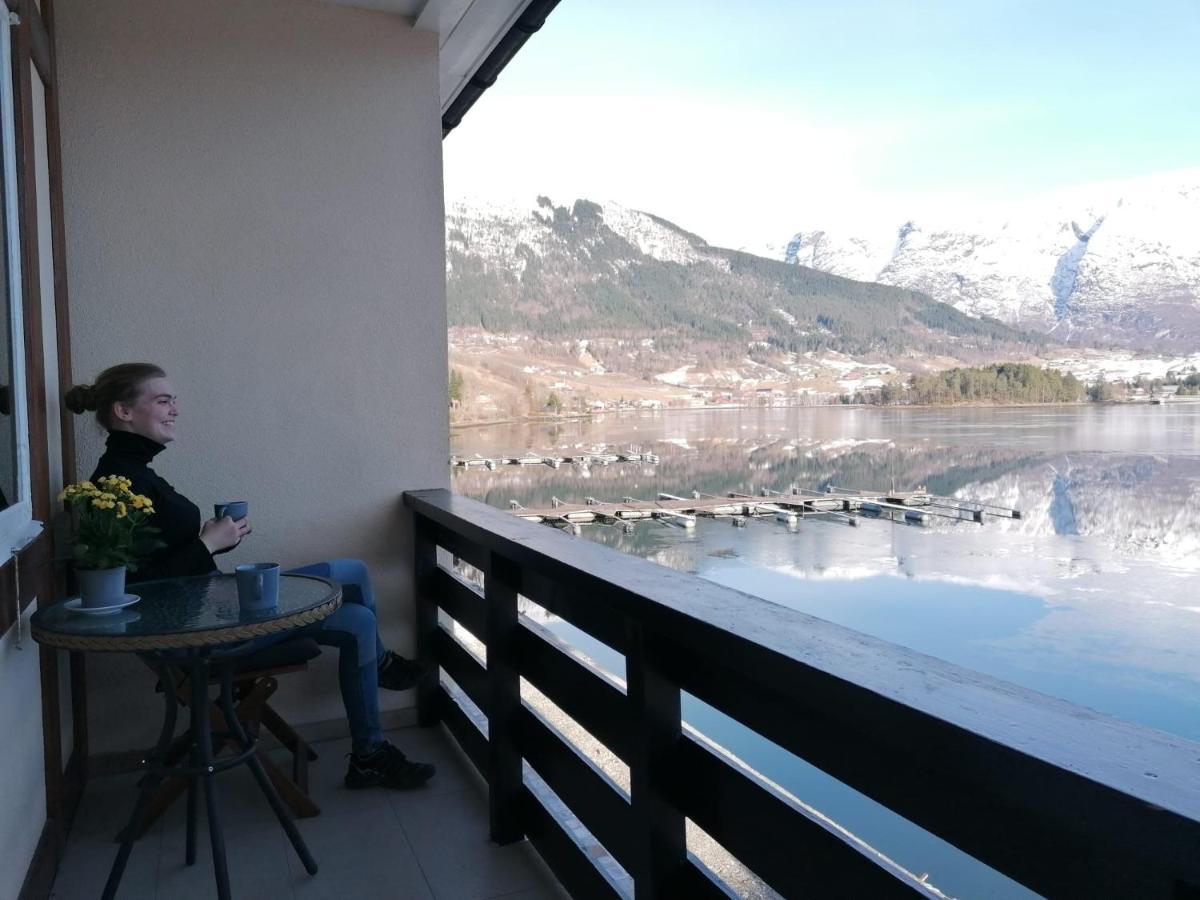 Strand Fjordhotel Ulvik Exteriör bild