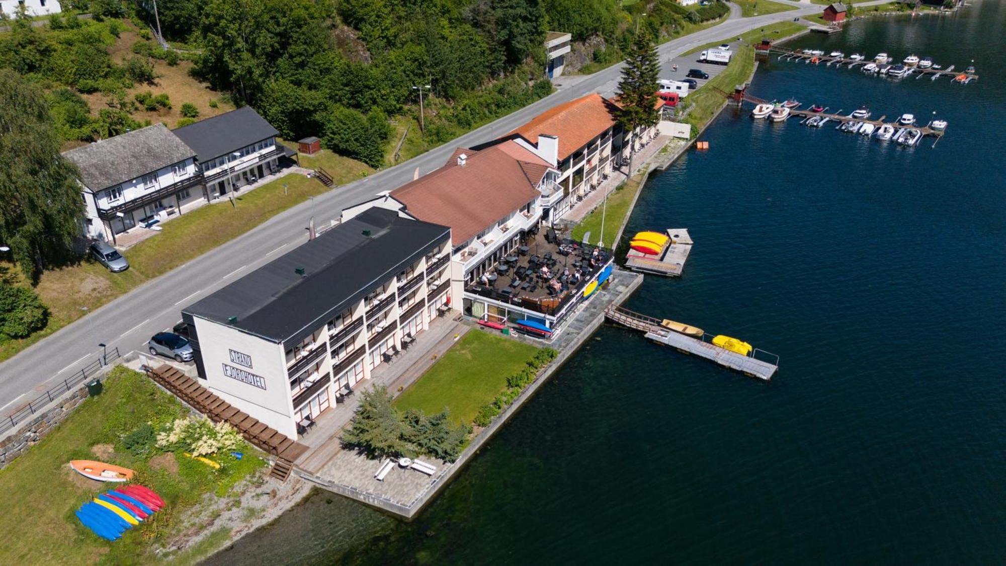 Strand Fjordhotel Ulvik Exteriör bild