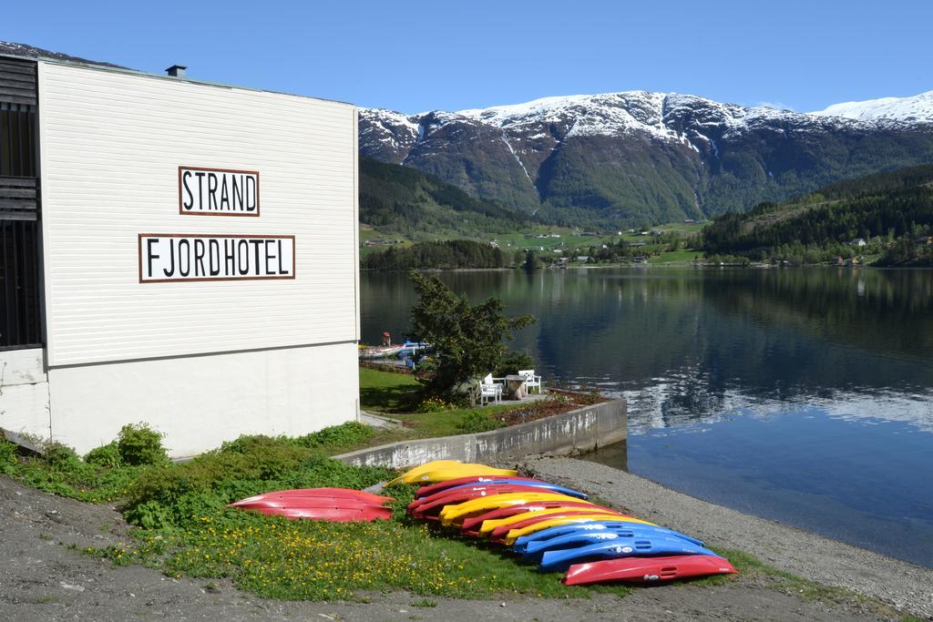 Strand Fjordhotel Ulvik Exteriör bild