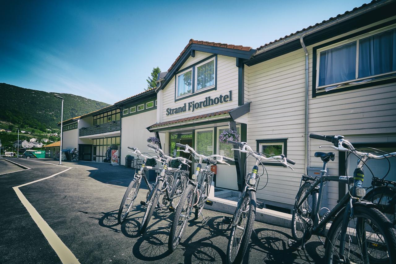 Strand Fjordhotel Ulvik Exteriör bild